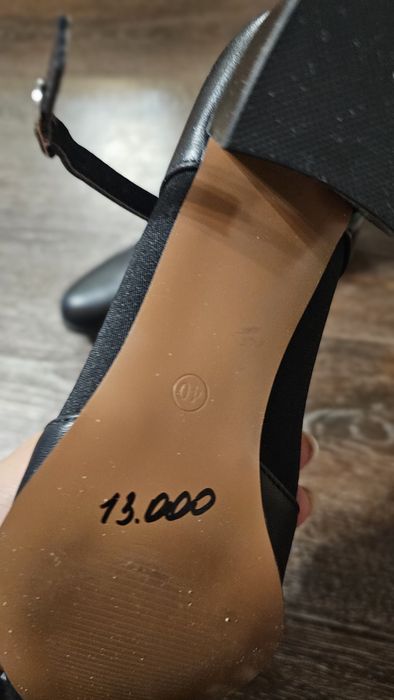 Новые туфли размер 40