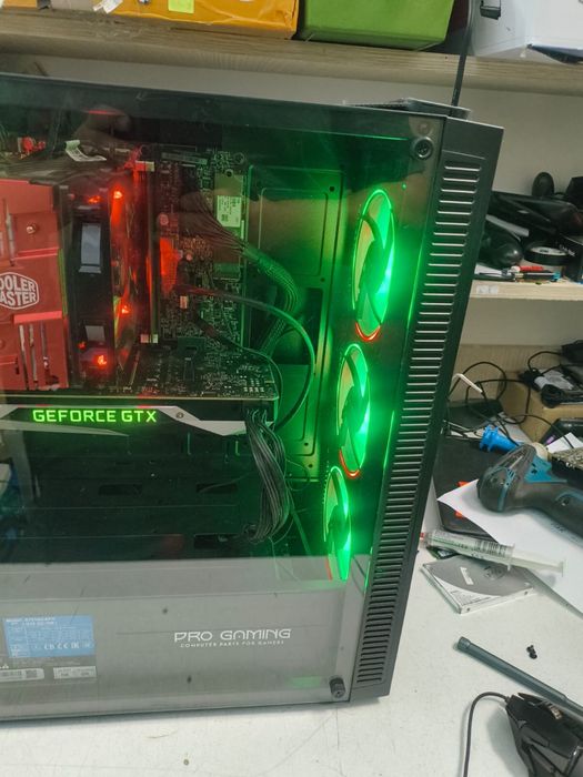 Gaming PC i5 gen 7.a Nvidia Ge Force 1080 de 8 gb 16 giga ram SSD+HDD
