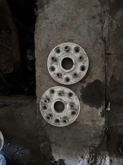 Продам запчасти нива 21214