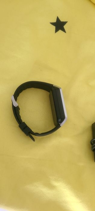 Ceas smart cu camera!