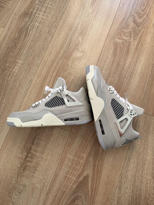 Jordan 4 Frozen Moments (Marimea 39)