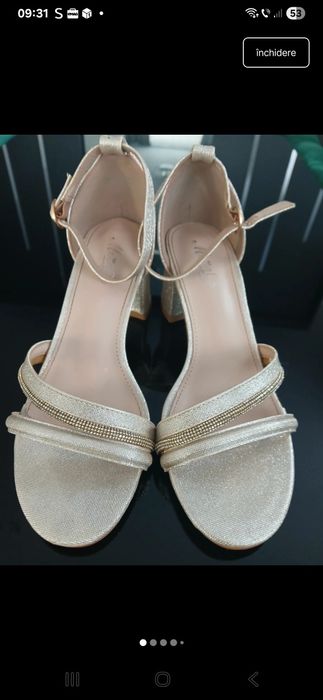 Vând sandale de damă