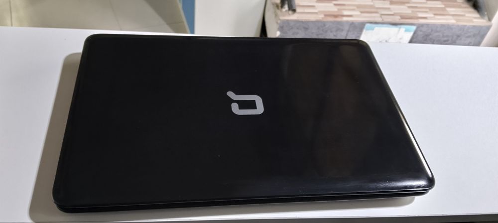 HP ноутбук сатылады