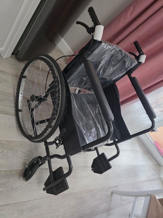 Инвалидная коляска