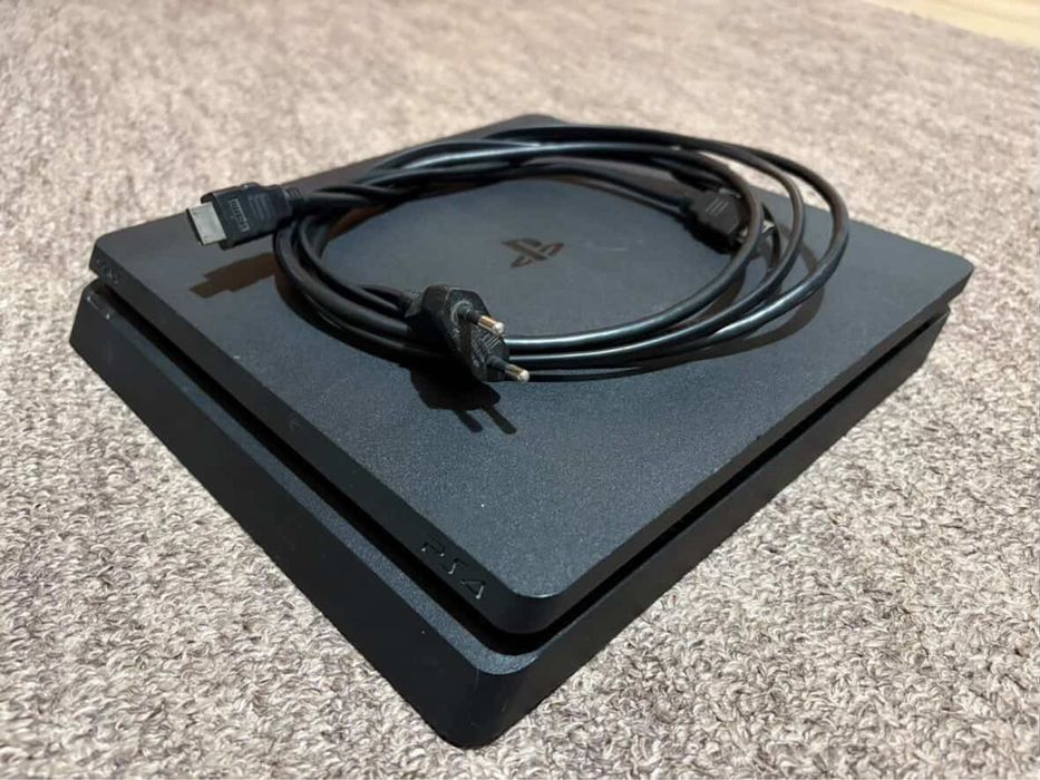 Playstation 4 +2 джойстика Неразличим от НОВ