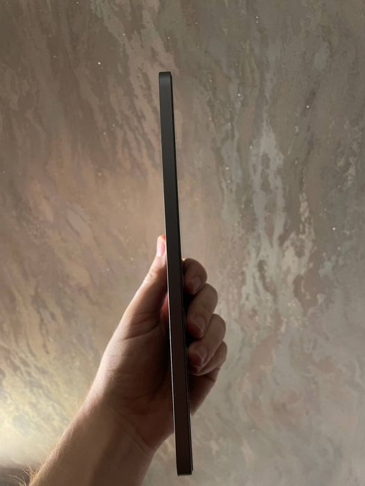 Ipad 6 mini Wi-Fi (simkartasiz)sotiladi zor xolata.