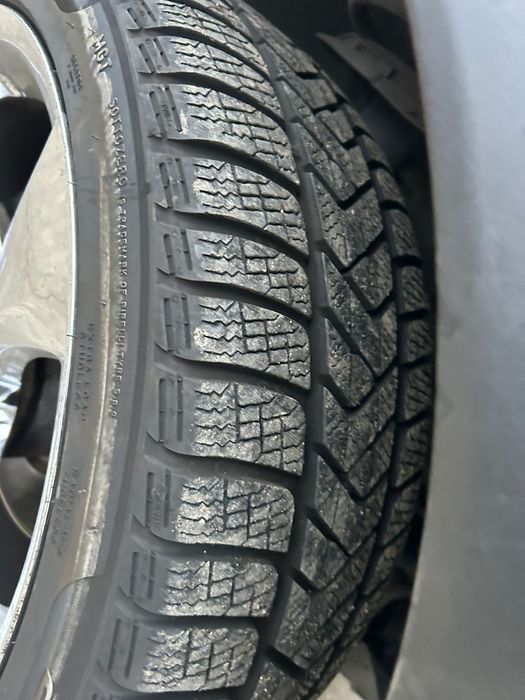 Jante aliaj R20 cu anvelope de iarnă BMW X3 F25