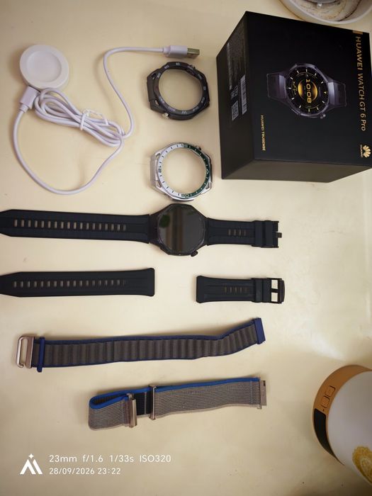 Продам смарт часы HUAWEI WATCH 6 PRO.