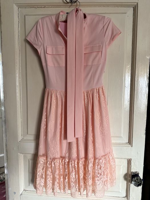 Платья по 2000 тенге