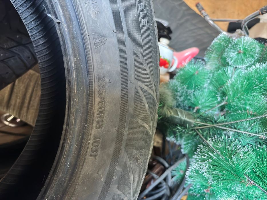 Продам авто шины 235/60/R18