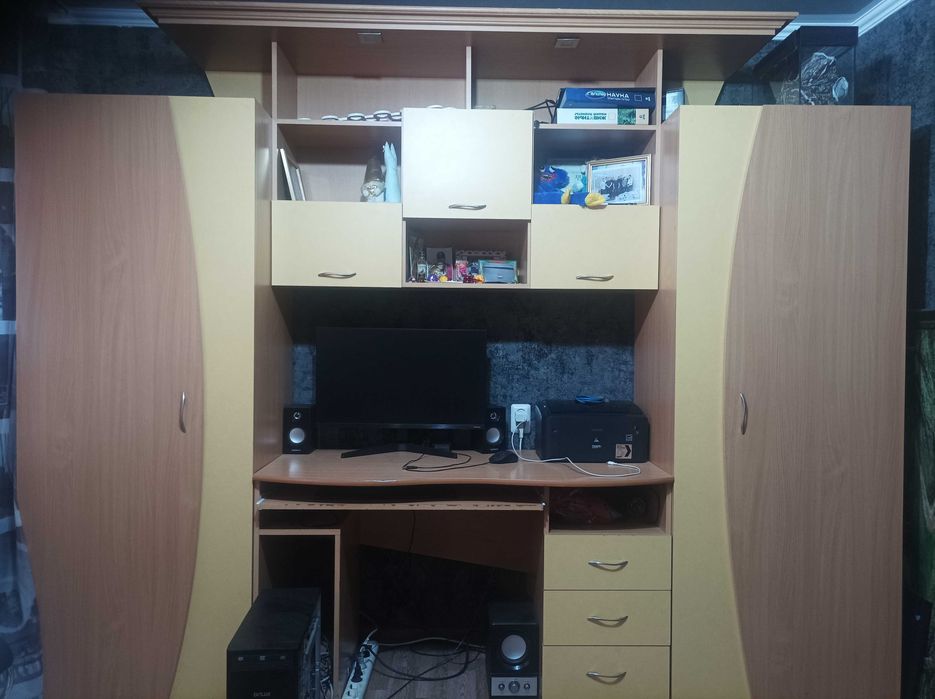 Шкаф в хорошем состоянии