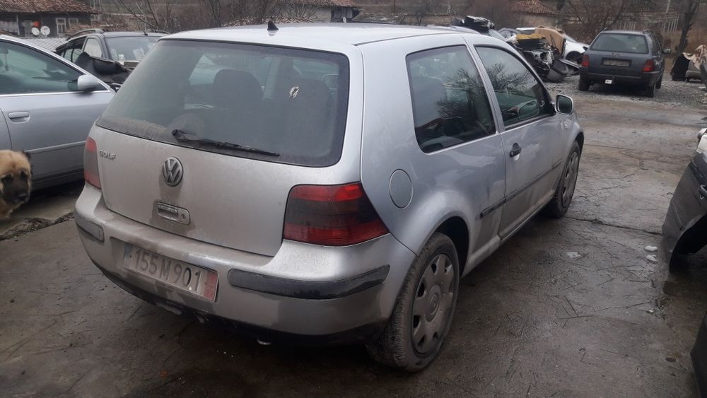фолксваген голф 1.4 16v Volkswagen Golf 1.4 16 v само на части