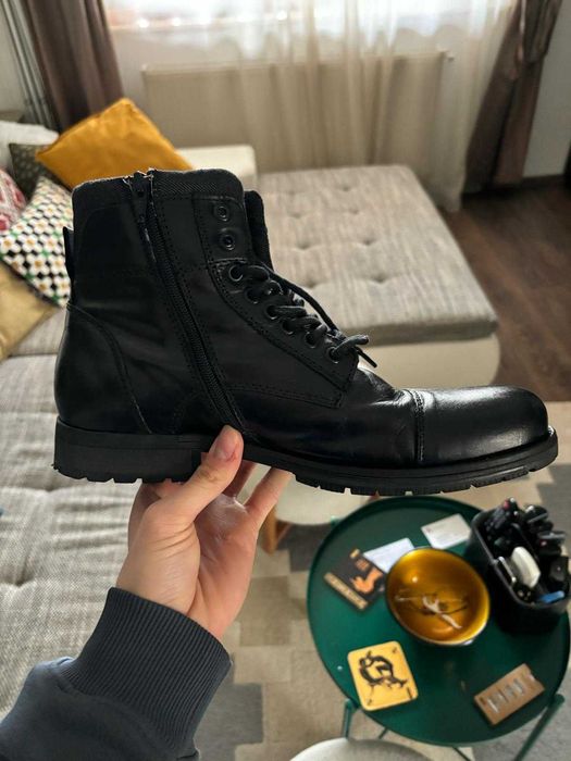 Ghete Jack&Jones din piele ecologica - marimea 43