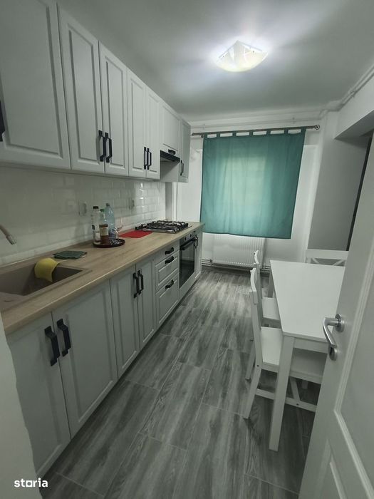 Apartament 2 camere, balcon, etaj 3 — fotografia 1