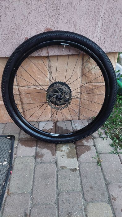 Roata spate 28-29"cu ax 12mm×142 mm butuc pe rulmenti