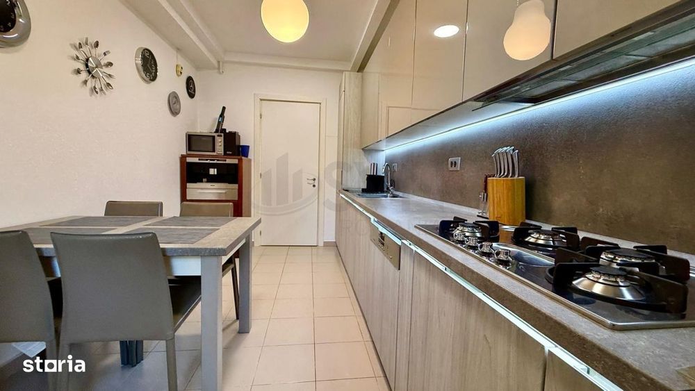 Apartament superb cu terasa si piscina Iancu Nicolae