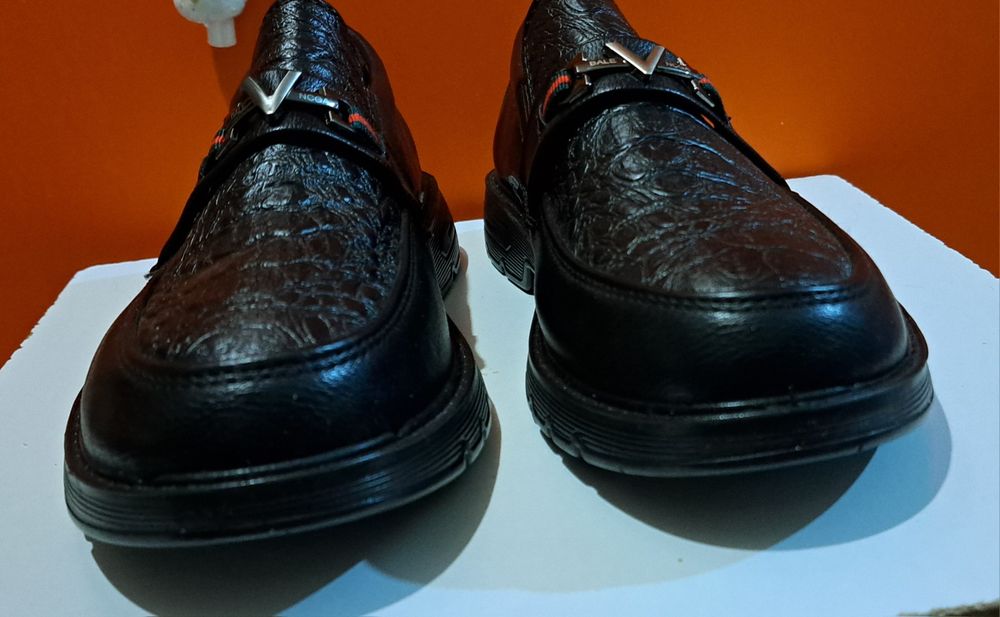 Школьные туфли для мальчиков.