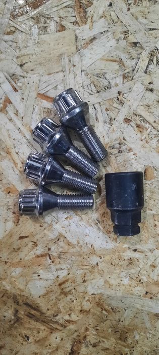 Секретка на титанку