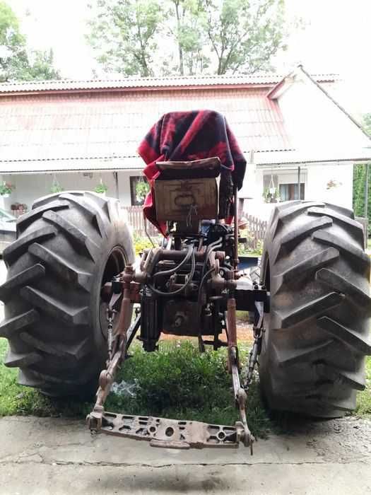 Tractor U651