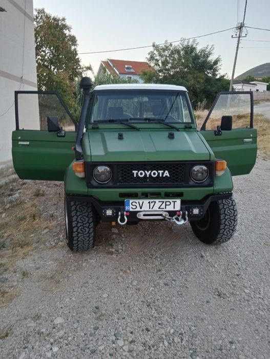 Am la vânzare toyota land cruiser lj73 diesel motore de 3000