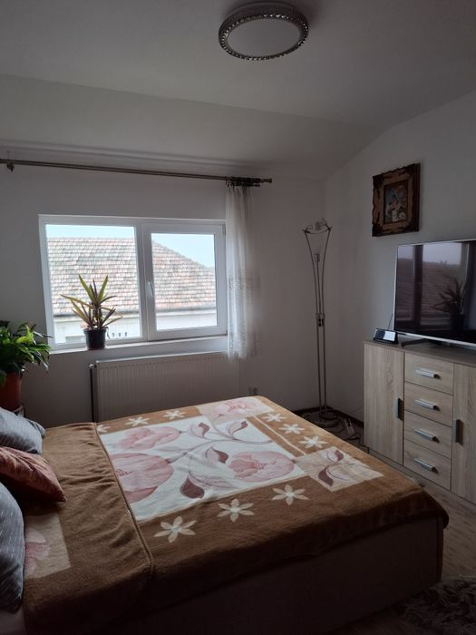 Apartament 2 camere, decomandat, 46 mp, complet mobilat/utilat – Zona Șagului / Shopping City (Str. Frunzei)
