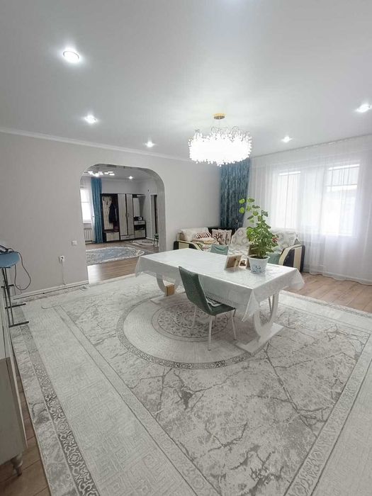 Коттедж 235 квадратов 10 соток