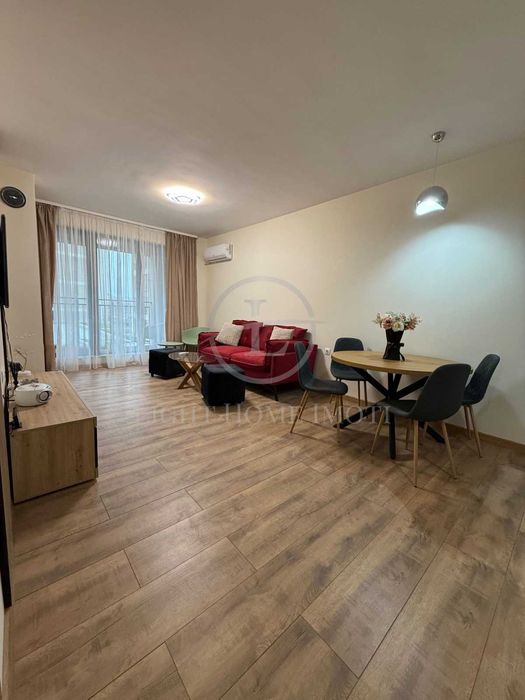 Продава се Двустаен апартамент в Пловдив, Тракия - 74 кв.м за 998 €/кв.м - Снимка #2
