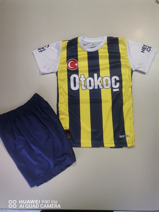 Футболни екипи по 25 лв./бр.