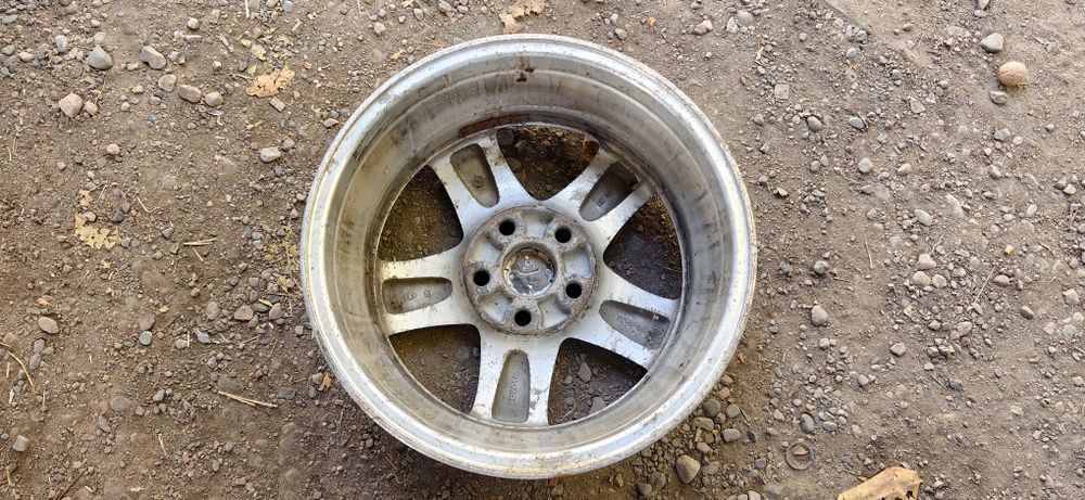 Диск 1шт. Toyota  Camry R16. Оригинал.