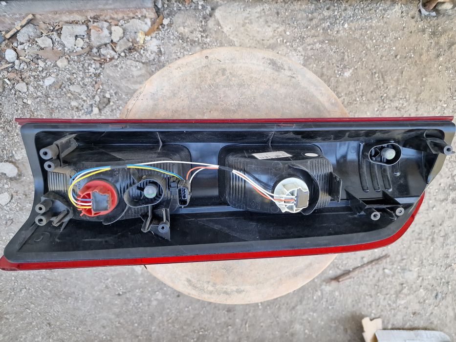 RENAULT TRAFIC 2020 заден ляв стоп