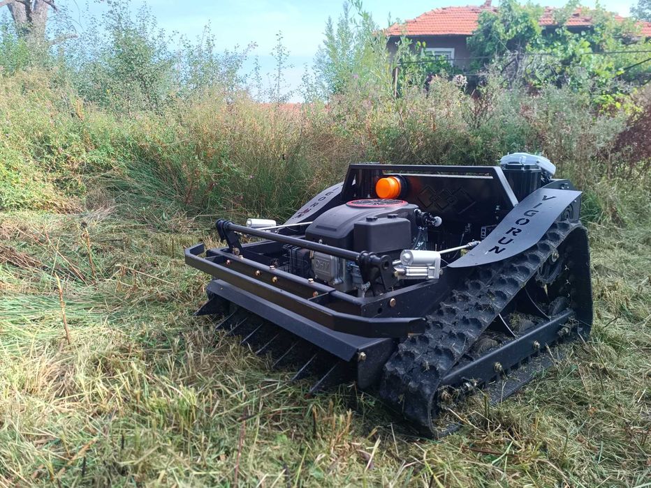 Косене на Големи и Трудно Достъпни Тревни Площи и Соларни Паркове