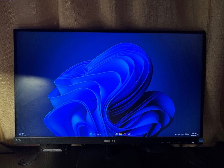 монитор Philips VLine 24", LCD, Full HD