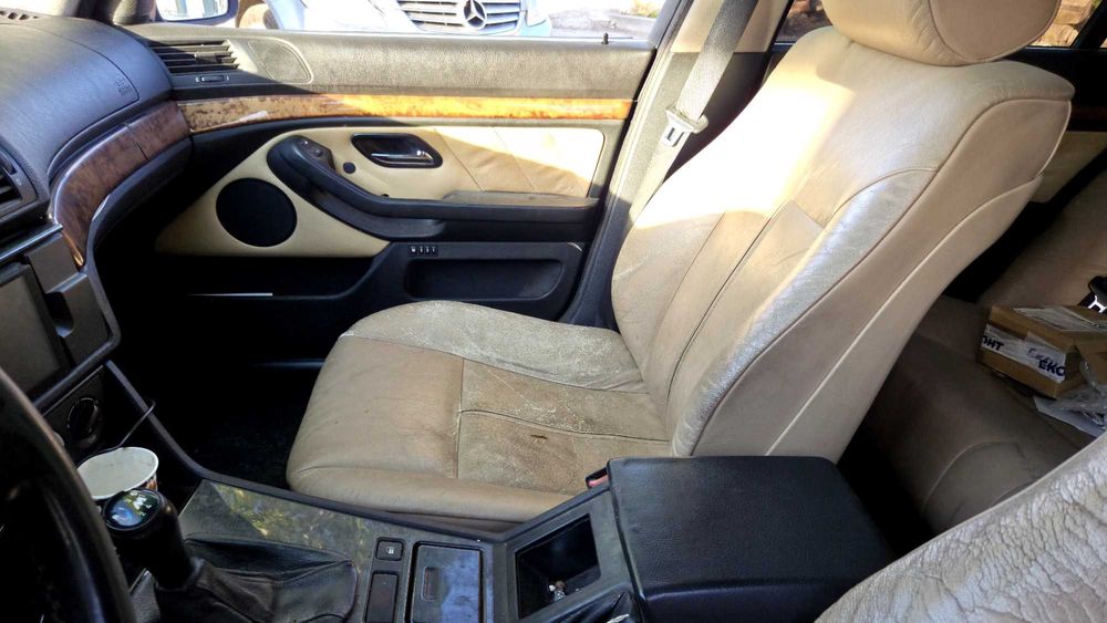 Е39 2.0 150 HP седан на части или цяла. В движение до края на април.