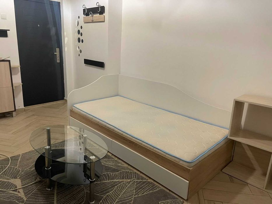 Дава се под наем Ателие в Варна, Общината - 23 кв.м за 219.3 € - Снимка #3