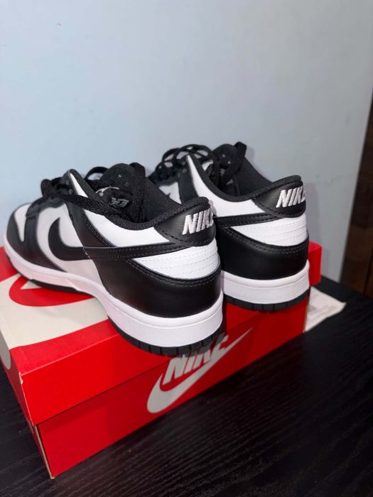 Продавам маратонки Nike Dunk Low