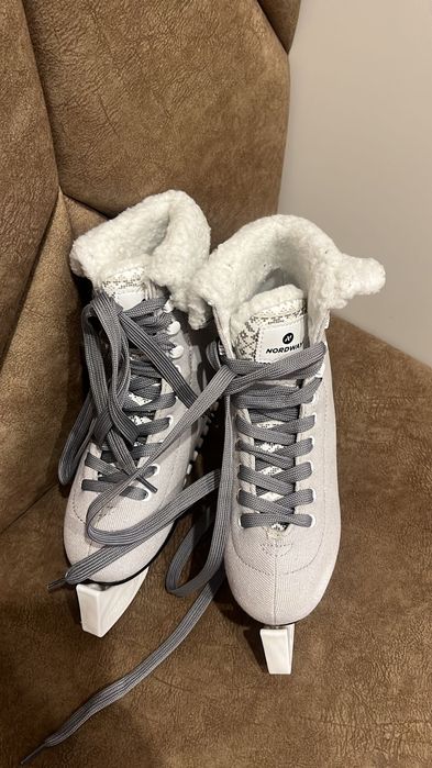 Коньки детские новые 36 размер