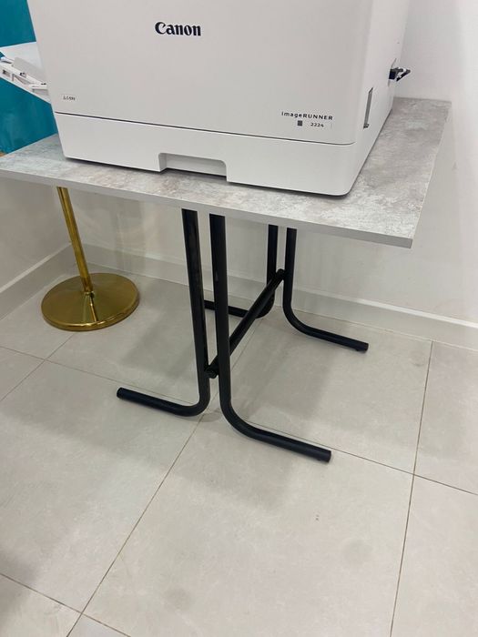 Стол  для  офиса