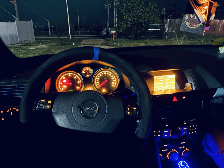 OPEL Astra 2010 — imagine 5