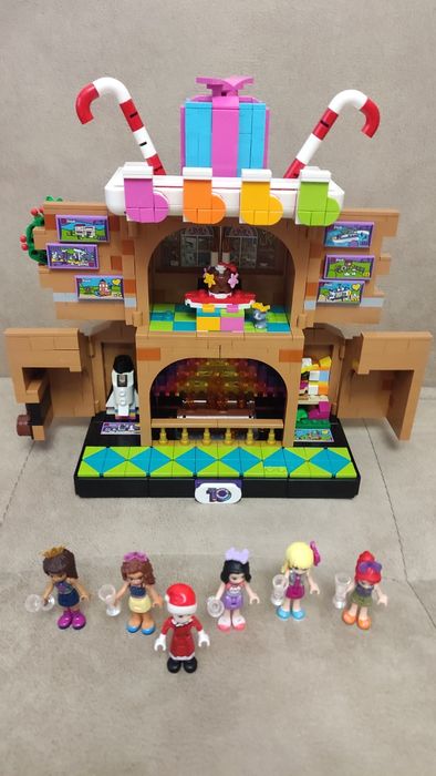 LEGO® Friends 4002022 - Коледно за служители /1209 елемента/