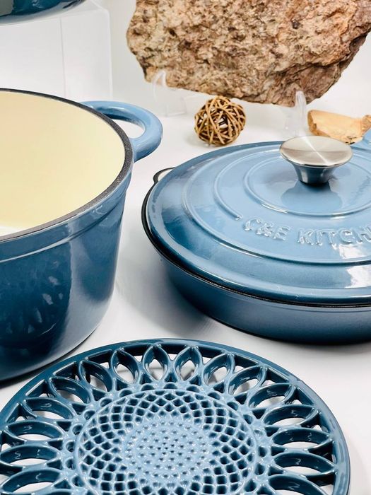 Глубокая чугунная кастрюля HOSSE

Материал покрытия: