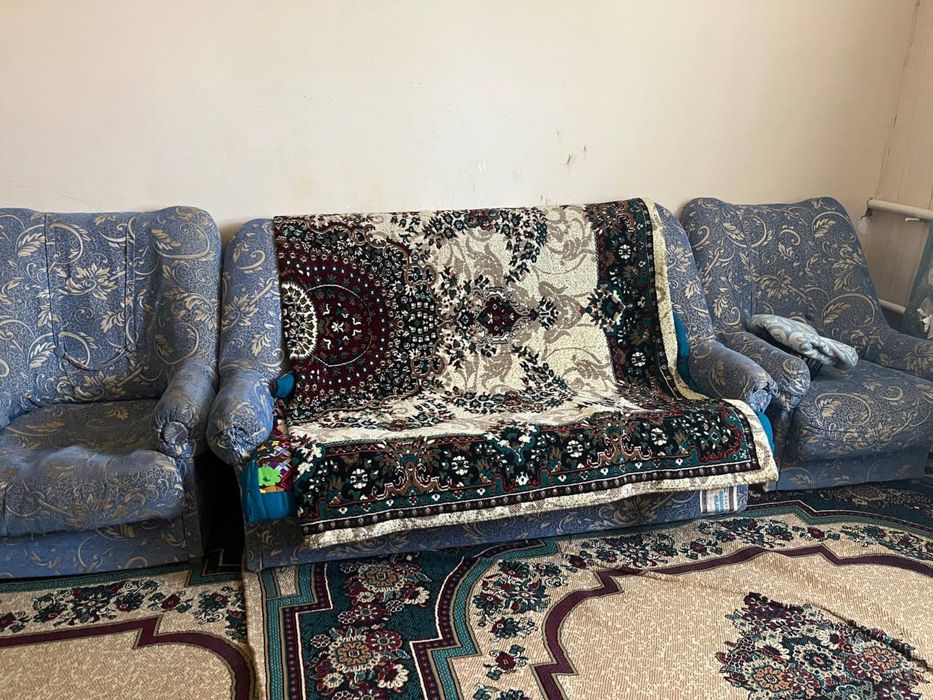 Диван 2 креслосымен сатылады