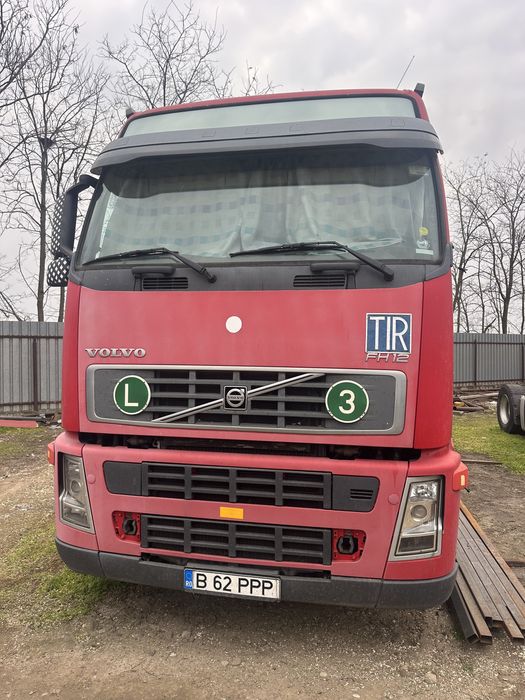 Dezmembrez 2 VOLVO FH12