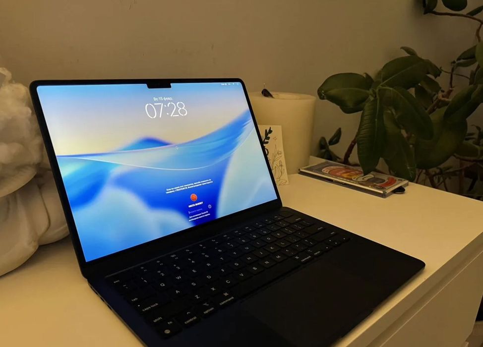 MacBook Air M2 СРОЧНО