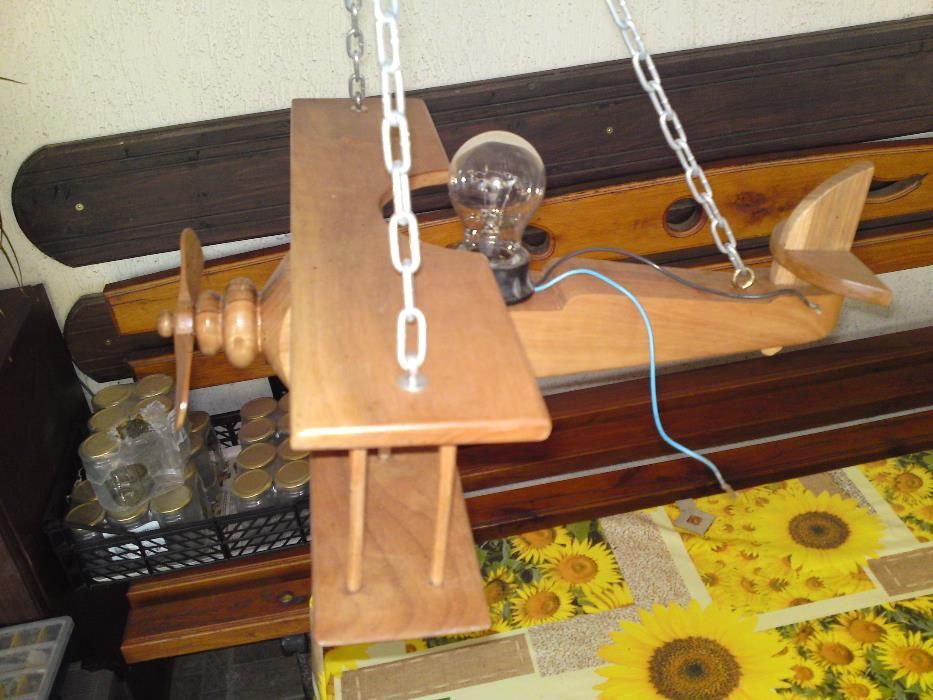 Продавам лампа самолет рьчна порьчкова изработка