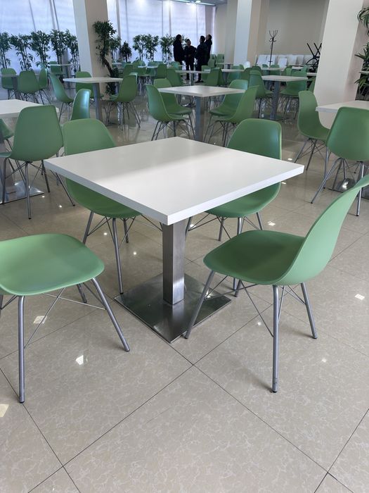 Продам стол и стулья