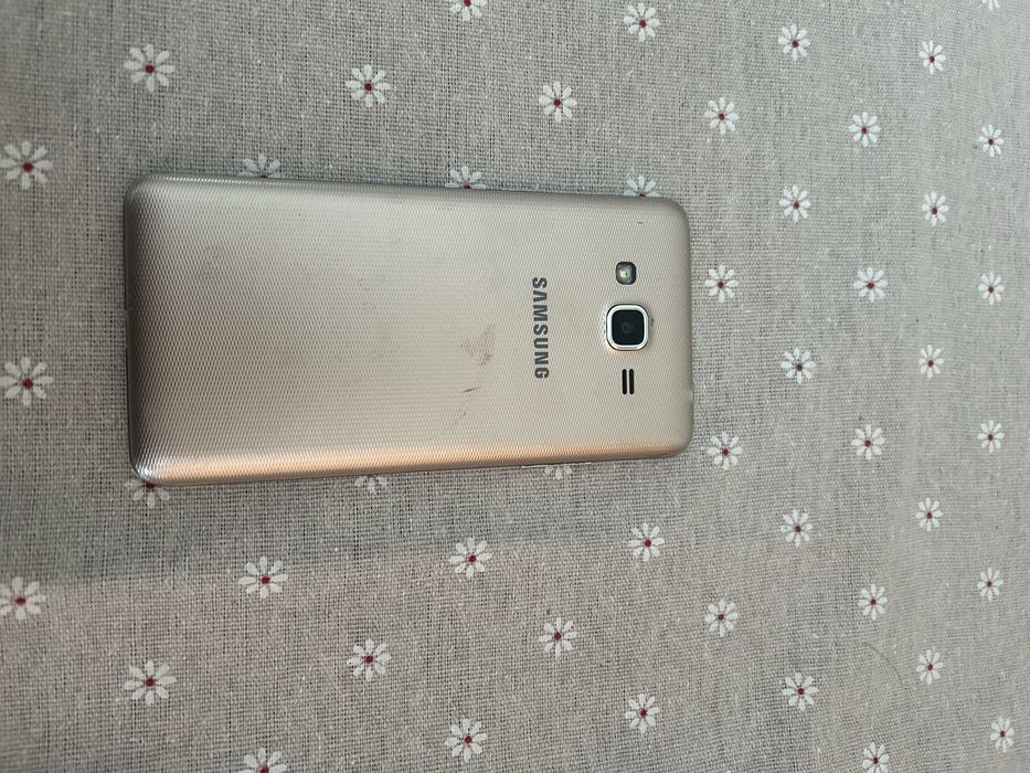 Продам телефон, рабочий