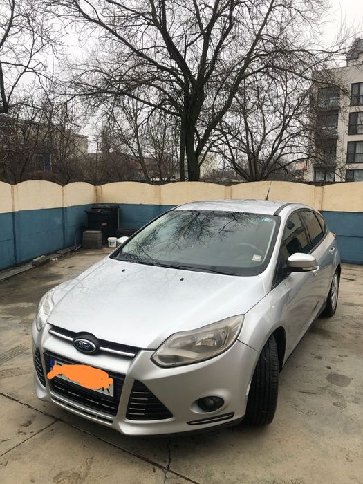 Vând Ford Focus MK3 hatchback diesel