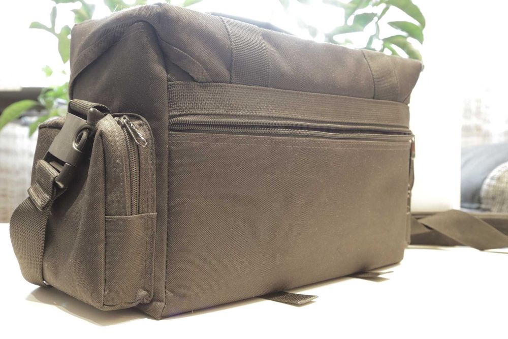 Canon DSLR 60D + голяма чанта