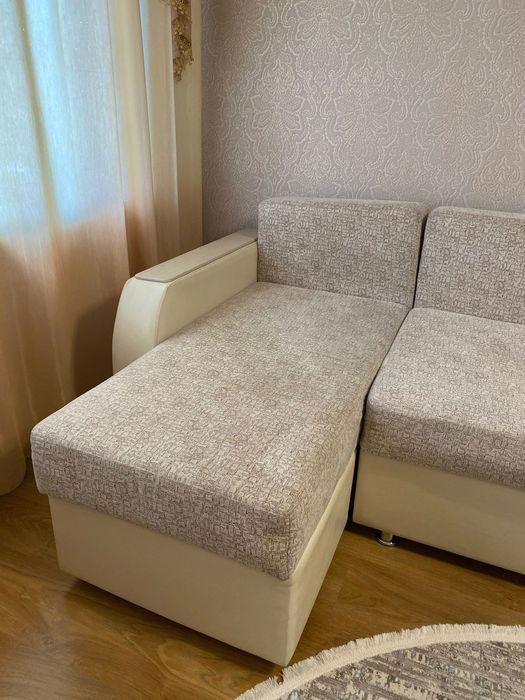 Диван в хорошем состоянии