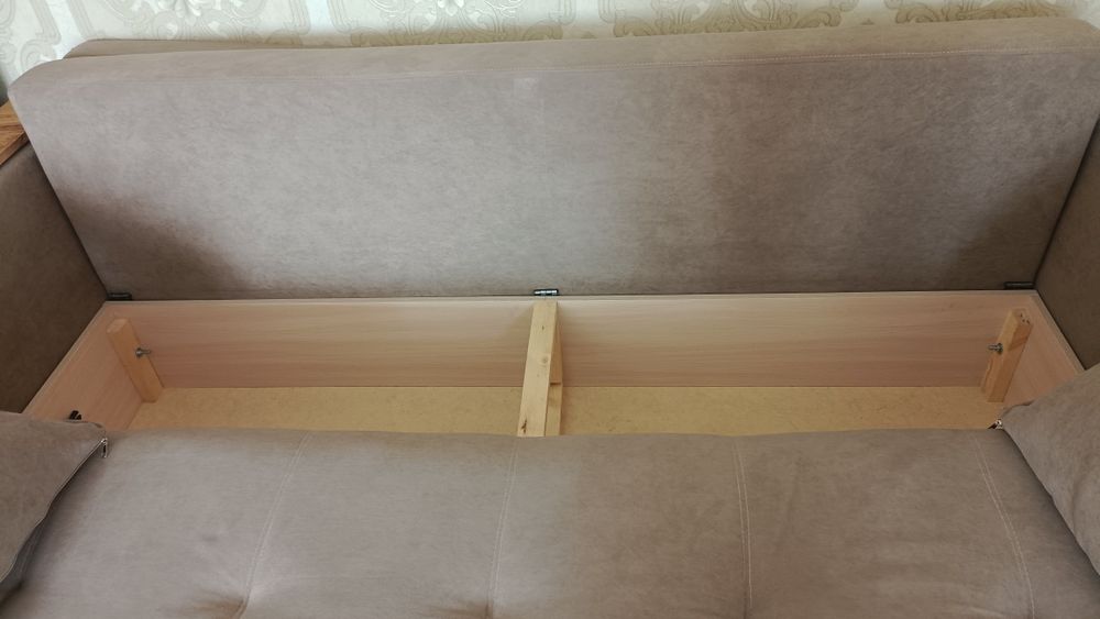 Диван для гостиной